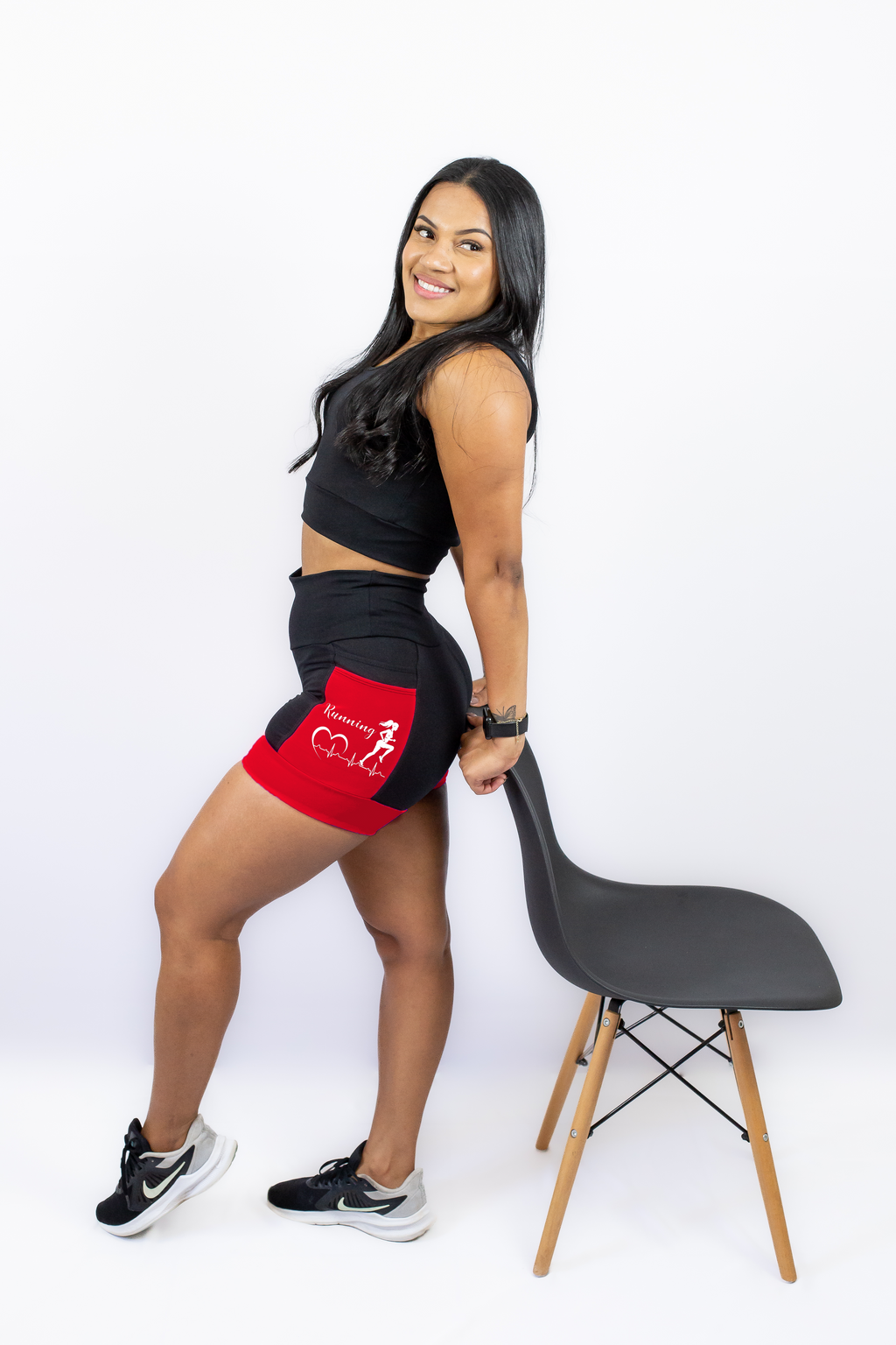 Shorts Feminina Preto/Vermelho Corredora Batimentos ( Pronta Entrega)
