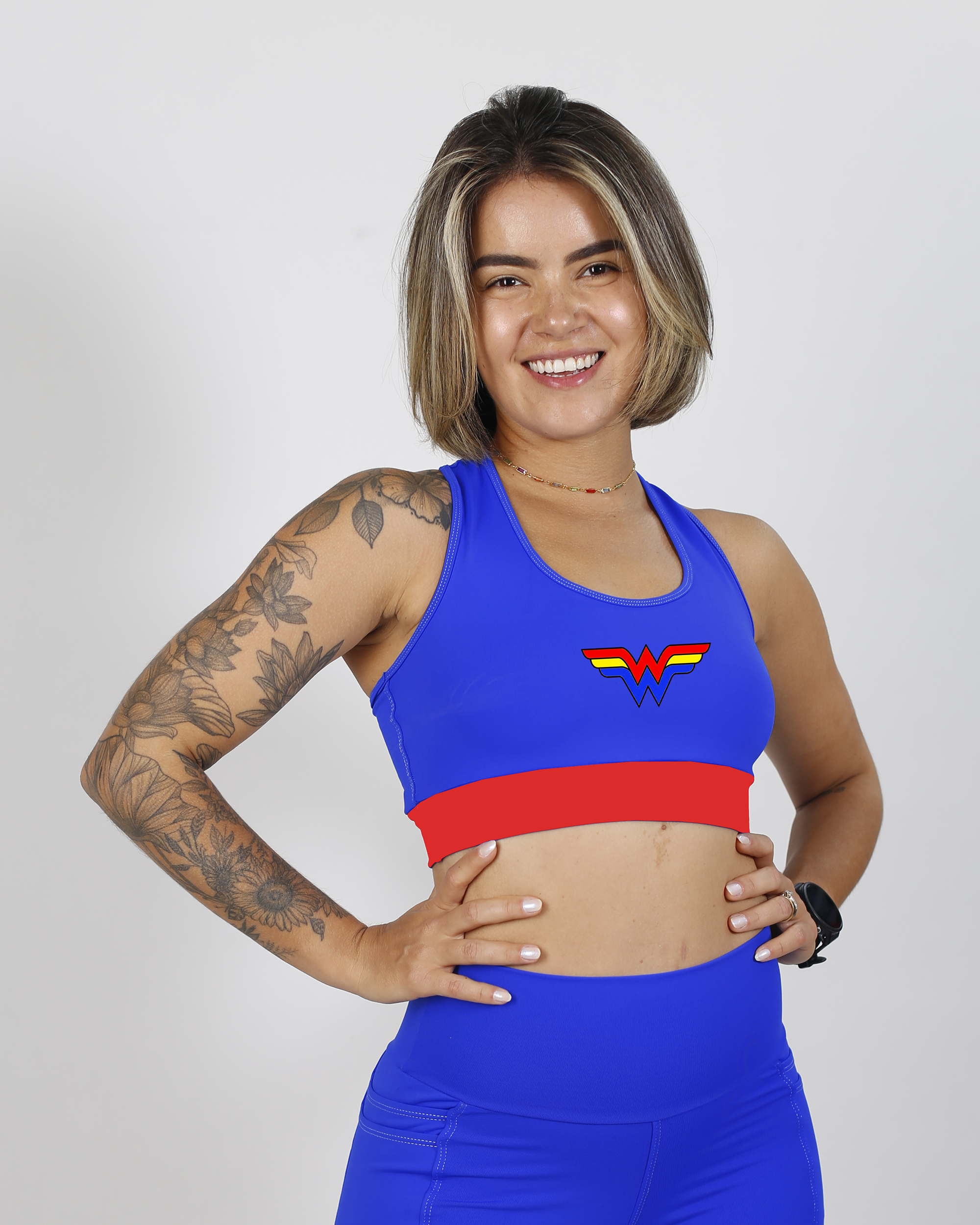 Top Nadador de Compressão Azul e Vermelho Mulher Maravilha