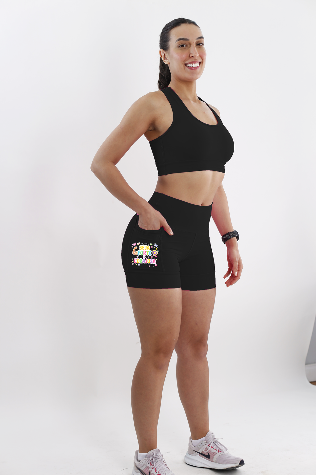 Short Preto Seja Forte e Corajosa