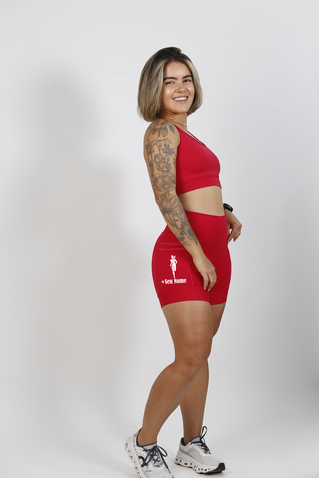 Shorts Vermelho Corredora + Seu Nome