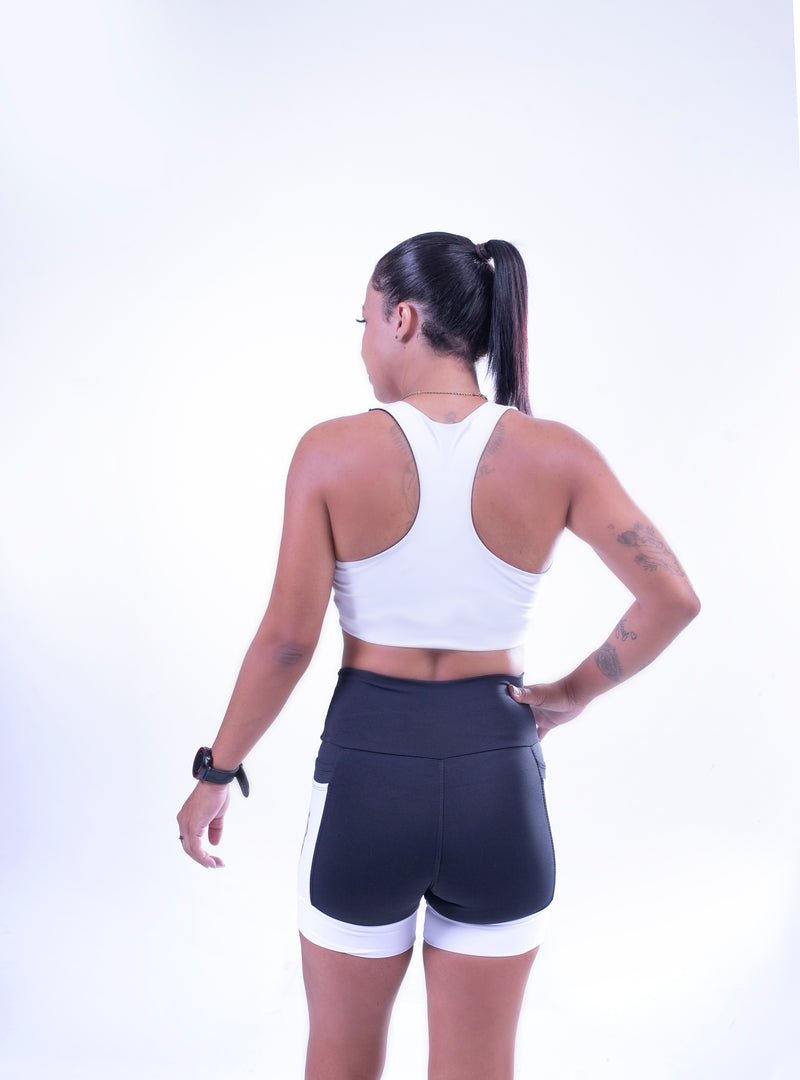 Shorts Corredora + Nome Preto e Branco