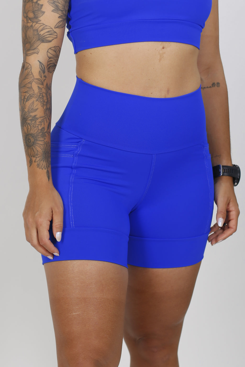Shorts Azul Sem Estampa