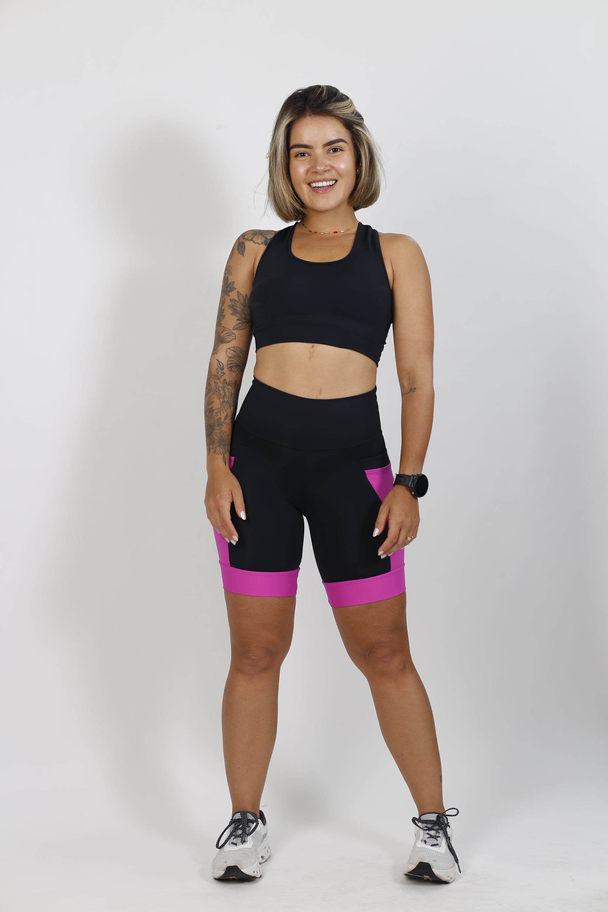Bermuda Fem Preto e Rosa Fitness