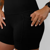 Shorts Preto Sem Estampa