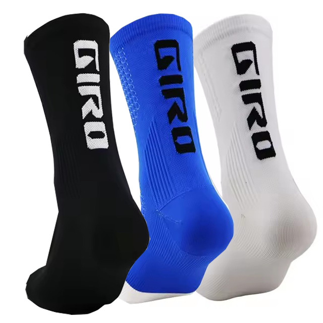 Kit Bermudas Masculinas + Meia